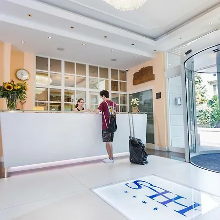 西加藤丽都酒店 盧加諾